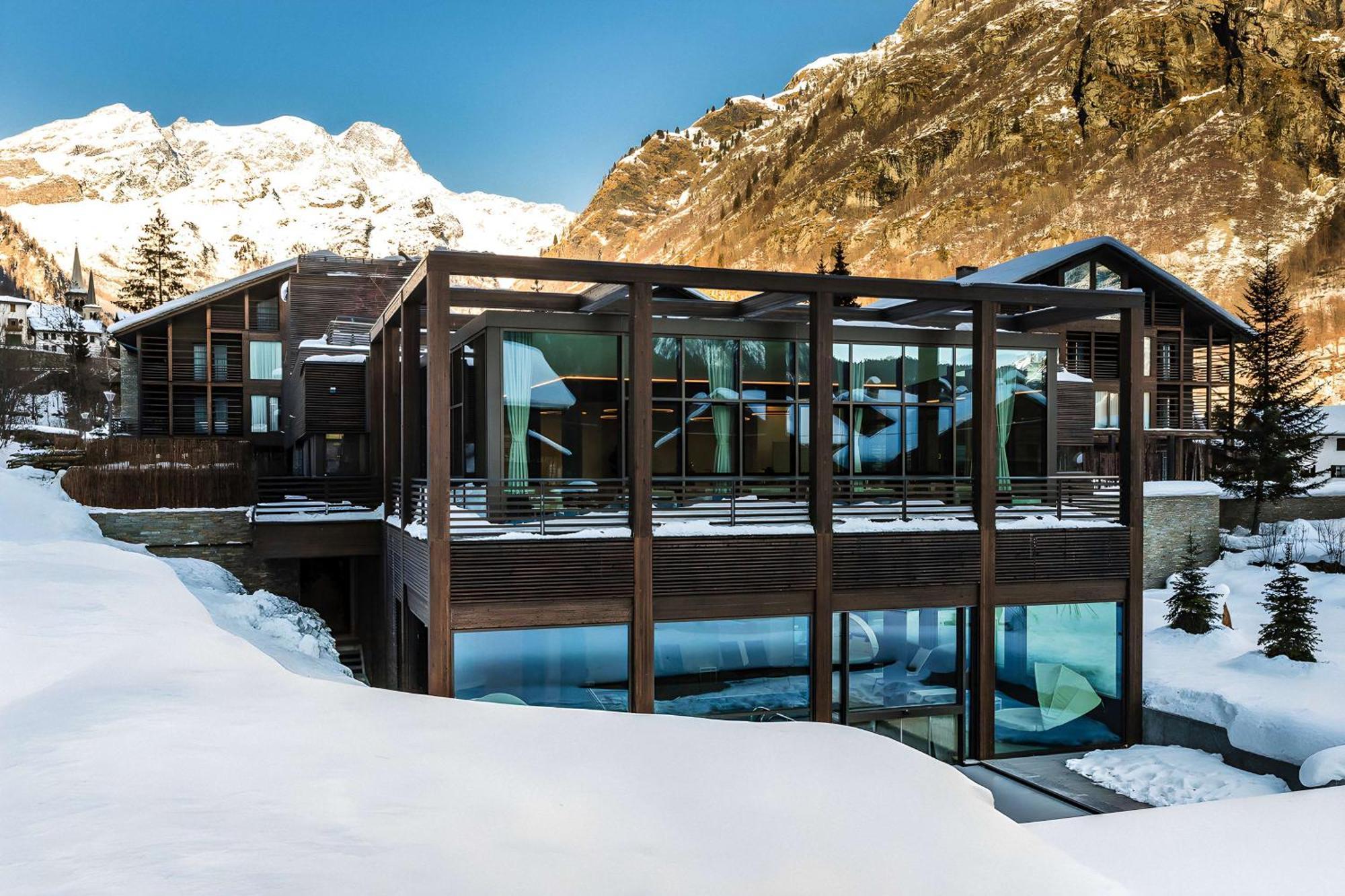 Nh Collection Alagna Mirtillo Rosso Exterior photo