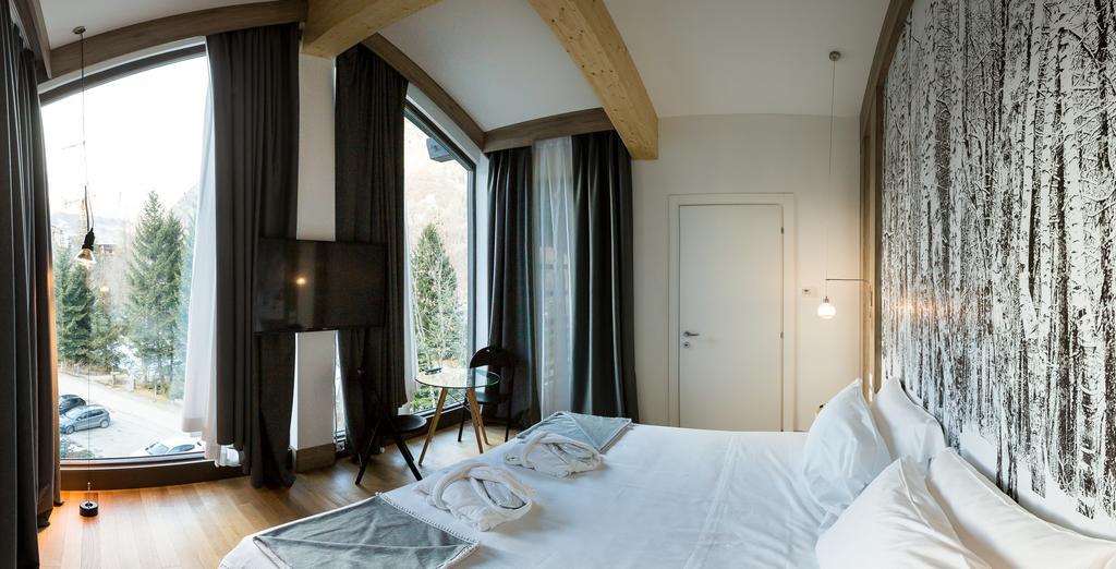 Nh Collection Alagna Mirtillo Rosso Exterior photo