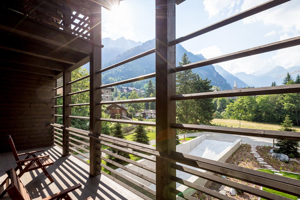 Nh Collection Alagna Mirtillo Rosso Exterior photo